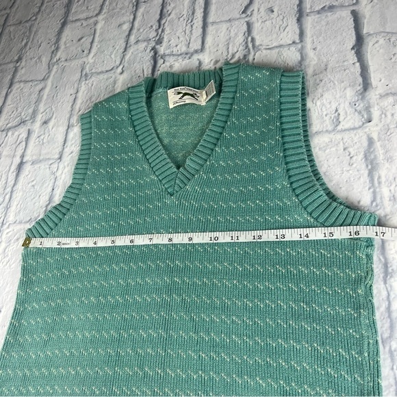 Vintage sweater vest, the fox sweater, size small light teal JCPenney - Picture 4 of 13